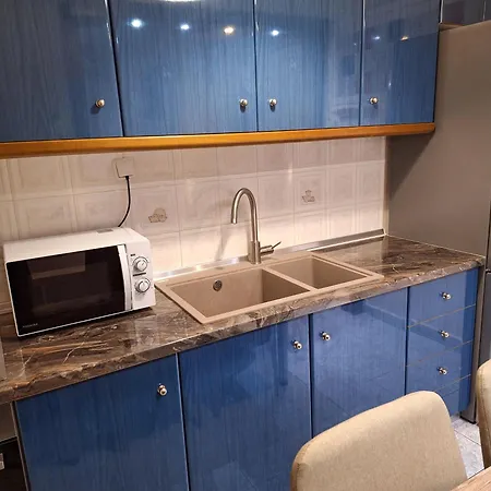 דירה Cozy In The Center