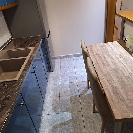 דירה Cozy In The Center סלוניקי