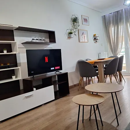 Cozy In The Center Apartment
